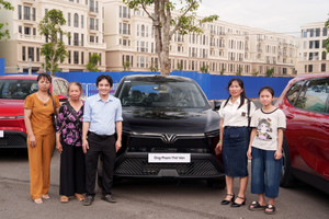 VinFast Limo Green quảng cáo sẽ ‘sáng cửa’ cho dân chạy dịch vụ, tài xế mua về nói thẳng thực tế, ‘vạch’ rõ chính sách từ hãng