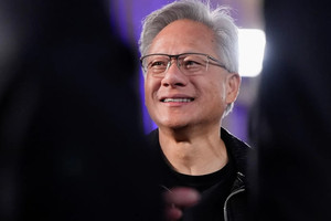 Nvidia lập kỷ lục vốn hóa 4.500 tỷ USD
