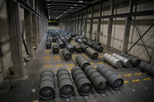 Ép đồng minh phải cắt dầu Nga, Mỹ vẫn ồ ạt nhập khẩu uranium làm giàu từ Nga