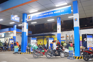 Doanh nghiệp sở hữu 5.500 cửa hàng xăng dầu tại Việt Nam phát đi thông báo mới về giá bán