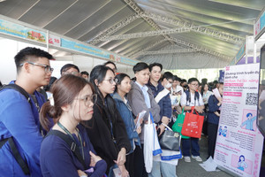 Hơn 500 cơ hội việc làm lương từ 40-100 triệu đồng chờ sinh viên ‘chốt deal’ trong 5 ngày