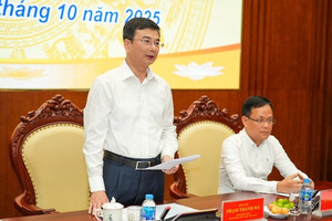 Phó Thống đốc NHNN lí giải yếu tố đẩy giá vàng lên cao kỷ lục