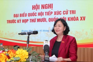 Bí thư Hà Nội ‘sốt ruột’ vì chậm trễ trong cải tạo nhà chung cư cũ