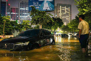 Ngành bảo hiểm gấp rút chi trả hơn 357 tỷ đồng sau bão số 10