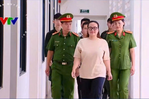 Bắt tạm giam Hoàng Hường
