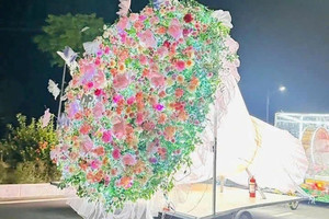 Hé lộ người đứng sau chiếc đèn Trung thu dài 6 mét hot nhất Thái Nguyên những ngày qua