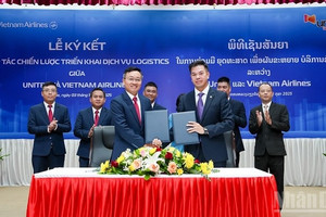 Vietnam Airlines (HVN) bắt tay Unitel xây dựng hệ thống tuyến logistics tại Lào