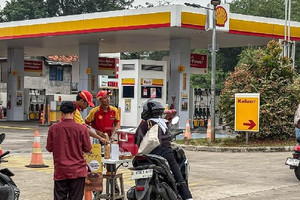 Shell cạn xăng trên toàn Indonesia: Dấu hiệu khủng hoảng năng lượng đầu tiên trong thập kỷ?