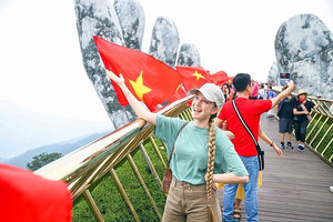 Điều gì khiến du lịch Việt Nam bùng nổ trong năm 2025?