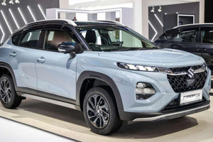 Suzuki có ‘lối đi riêng’ với mẫu SUV cỡ nhỏ giá rẻ: Đẹp hút mắt, bất chấp đường tắc đi từ Hà Nội đến Hải Phòng chỉ tốn 136.000 đồng tiền xăng