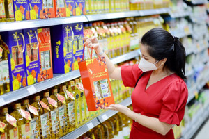 Sức mua trong nước bùng nổ, doanh thu bán lẻ và tiêu dùng vượt 5,17 triệu tỷ đồng