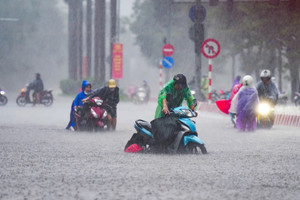 Lý giải nguyên nhân hai đợt mưa lớn diện rộng tại miền Bắc