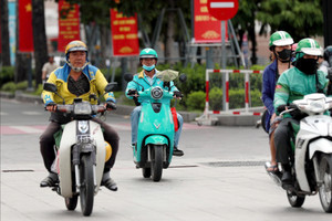 62% người Hà Nội chưa sẵn sàng bỏ xe xăng, dùng xe điện vì lý do này