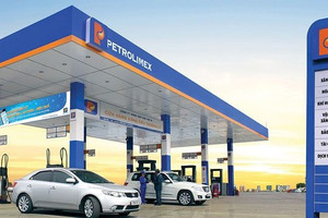 5.500 cửa hàng xăng dầu tại Việt Nam đồng loạt điều chỉnh giá bán