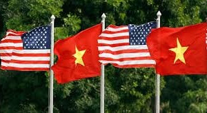 Một phút nắm trọn thị trường trước giờ giao dịch phiên 10/10: Tín hiệu hạ lãi suất từ Fed, Mỹ sắp đến Việt Nam bàn chuyện thuế đối ứng