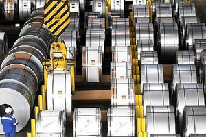 Việt Nam có thể áp thuế thép khổ rộng Trung Quốc vào quý I/2026, Hòa Phát, Formosa hưởng lợi lớn