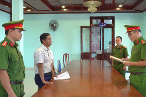 Bắt nguyên Phó Chủ tịch UBND phường sinh năm 1983