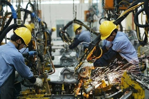 Hơn 16.000 'việc tìm người' tại TP.HCM, 4 ngành 'ế chỏng chơ', công ty đăng tuyển mỏi tay nhưng ứng viên vẫn mất hút