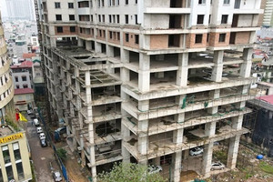 Chung cư cao cấp 39 tầng trên đất vàng Thủ đô: Bỏ hoang sau 16 năm khởi công, khách hàng chờ đợi trong tuyệt vọng