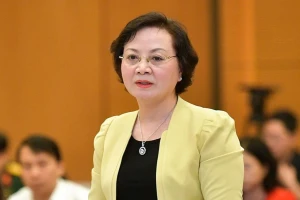Bộ trưởng Nội vụ nói về lộ trình điều chỉnh mức lương tối thiểu