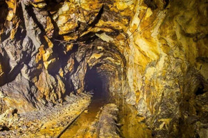 Phát hiện mỏ vàng hơn 1.000 tấn chôn sâu 3.000m dưới lòng đất