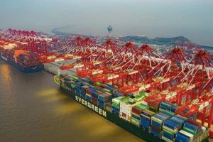 Tổng thống Mỹ Trump dịu giọng sau khi dọa áp thuế 100% với Trung Quốc