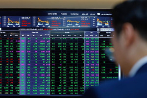 VN-Index tăng 17 điểm, 41.000 tỷ đổ vào thị trường: Chuyên gia Long Phan cảnh báo ‘đừng tưởng dễ kiếm tiền’