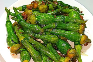 Hoa của cây dân dã xưa chẳng ai bán, nay được xem là 'thực phẩm vàng': Vào thực đơn nhà hàng sang trọng, nông dân bán 'hái ra tiền'