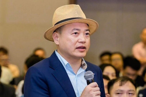 Khởi tố Shark Nguyễn Hoà Bình, thu giữ 597 cây vàng, 18 sổ đỏ..., Công an phát thông báo tìm bị hại