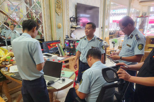 Một công ty kinh doanh vàng vừa bị phạt nặng vì bán hàng giả mạo