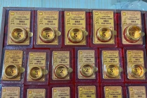 Giá vàng nhẫn bất ngờ vượt SJC