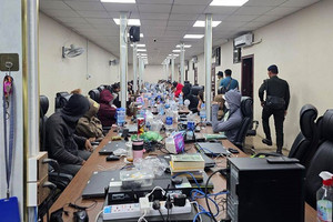 Bắt giữ hơn 3.400 người, thu hàng nghìn máy tính, điện thoại di động, hộ chiếu