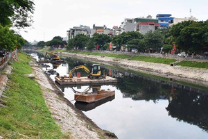 Hà Nội đặt mốc thời gian ‘hồi sinh’ bốn dòng sông từng ô nhiễm nặng nhất Thủ đô