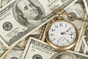 Tỷ giá USD hôm nay 17/10: Biến động bất ngờ giữa thị trường ngân hàng và tự do