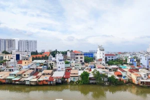 Các chính sách hỗ trợ người dân sau di dời 40.000 căn nhà ven kênh rạch ở TPHCM