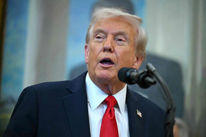 Ông Trump thừa nhận mức thuế 100% áp lên Trung Quốc ‘không thể duy trì lâu dài’