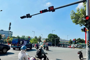 Quy định mới nhất về đèn xanh, đèn đỏ, đèn vàng, phải biết để chấp hành nghiêm, tránh bị phạt nặng khi camera AI hoạt động rất ưu việt