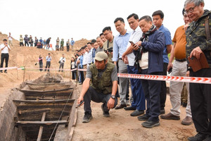 Hai thuyền cổ ở Bắc Ninh có từ thời Đông Sơn muộn?