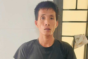 Bắt khẩn cấp bố dượng ở Hà Tĩnh nghi bạo hành con riêng của vợ