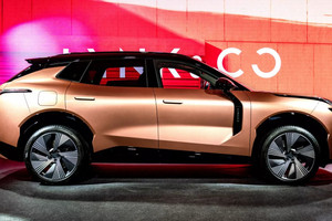 Geely ra mắt mẫu SUV đẹp như xe châu Âu, sạc một lần chạy thẳng từ Hà Nội đến Quy Nhơn, nhiều đại lý đã nhận cọc