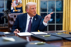 Một phút nắm trọn thị trường trước giờ giao dịch phiên 23/10: Ông Trump cảnh báo áp thuế 155% với Trung Quốc, Việt Nam sắp mở cửa cho CTCK toàn cầu đặt lệnh trực tiếp