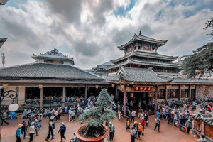 'Trái tim du lịch' bắt đầu thu phí theo hình thức mới