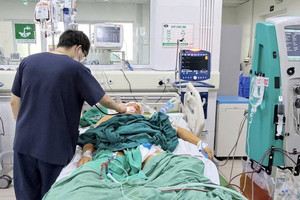 Bệnh viện Bệnh Nhiệt đới Trung ương cảnh báo nguy cơ suy đa tạng do nhiễm khuẩn sau mưa lũ