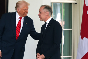 Nóng: Ông Trump 'nổi giận', tuyên bố chấm dứt toàn bộ đàm phán thương mại với đồng minh thân cận