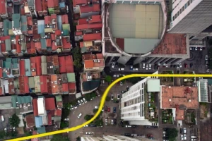 Hà Nội: Tháo dỡ, tiếp nhận mặt bằng để làm 'đường cong mềm mại' lách giữa 2 tòa nhà