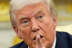 Phía sau khoảnh khắc ‘bùng nổ’ của Tổng thống Mỹ Trump với Nga