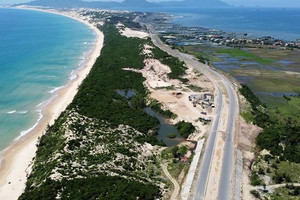 Đề xuất làm cầu vượt biển dài 4km kết nối tới sân bay lớn thứ hai miền Trung