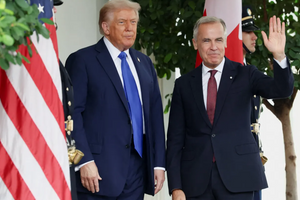 Nóng: Ông Trump tuyên bố áp thêm 10% thuế lên đồng minh thân cận, căng thẳng thương mại leo thang