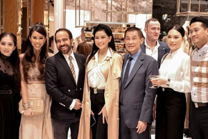 'Cậu ấm, cô chiêu' kế nghiệp gia tộc hàng hiệu giàu có bậc nhất Việt Nam: Người cưới 'ngọc nữ màn ảnh', người làm Phó Tổng Giám đốc ở tuổi 23