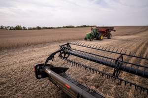 Trung Quốc bất ngờ xuống tiền mua 'đáng kể' một mặt hàng Mỹ, nông dân thở phào